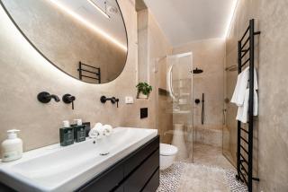 Luxurious 3bed very spacious apt in the best area - Prague - 9