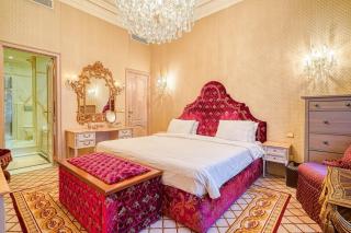Napoleon Suite Champs Elysees - París - 8