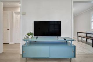 4 BDR Tybee Family Home with Hot Tub Close to Beac - 1