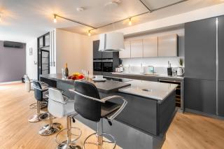 City Centre 2 Bedroom Penthouse - Secure Parking - Air Conditioning - 17CH - Birmingham - 6