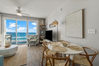 Majestic Sun Beach Resort by Panhandle Getaways - Destin - 2