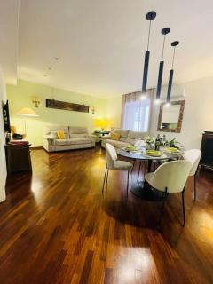 Re Gallo Luxury apartment Plebiscito in Via Chiaia - Napels - 0