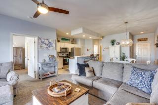 Lake Ozark Condo with Water Views and Pool Access! - 6