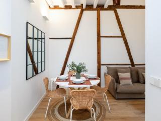 ChezmoiHomes Patio Zahorí - 1