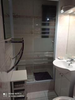 Rez de jardin Pinède Proximité Quartier Naturiste - 6