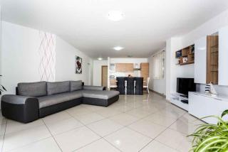 Apartment in Vrbnik - Insel Krk 47194 - Vrbnik - 2