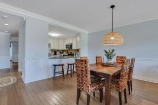 3 BR Condo 2 Pools and Hot Tub Walk to Beach - 7