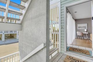 Tybee Island Treasure: Beachfront Condo - 5