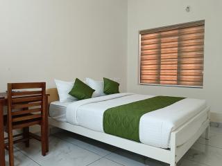 Greenview Royal Stay Near Amrita Hospital Edappally - 5