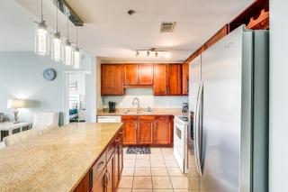 Panama City Beach Condo - Walk to the Ocean! - Panama City Beach - 5
