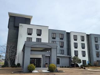 Travelodge by Wyndham Flowood - Flowood - 0