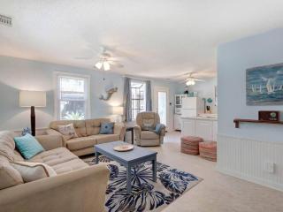 Marsh Magic- 2 Bed 1 Bath Beach House w/Marsh View - Tybee Island - 2