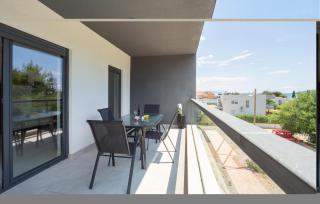 Amazing Apartment In Kastel Kambelovac - Kaštela - 6