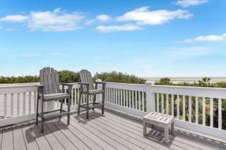 Luxury Beach Front Home: Breath Taking Views - 5