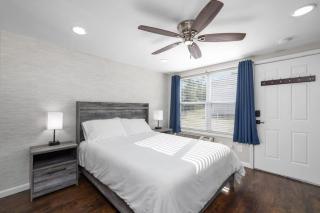 Downtown Kimmswick Room~Renovated~Prime Location - - 0
