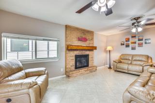 Lakefront Livingston Retreat with Dock and Fire Pit! - Blanchard - 4