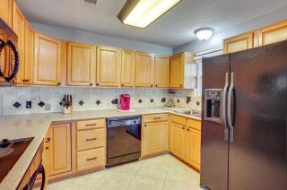 Lakefront Livingston Retreat with Dock and Fire Pit! - Blanchard - 2