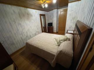 CASA GUIMARAS - - 6