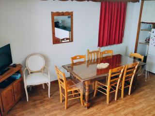 Chalet 3 pièces, 8 pers, cuisine équipée, TV, parking - FR-1-504-679 - 8
