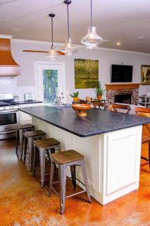 Gray House - Hulbert - 6