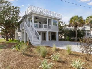 Bougie and The Beach- Stunning 3 Bed 2 Bath home - Tybee Island - 4