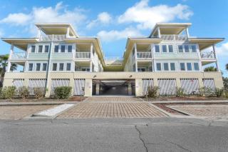 Tybee Dream: 2 Bed 2 Bath Condo w/ rooftop Pool - Tybee Island - 5