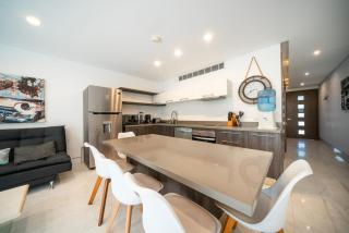 Condo Yucatan - Modern 1 Bedroom in Central Playa Near 5th - At Calle 38 condos - 3