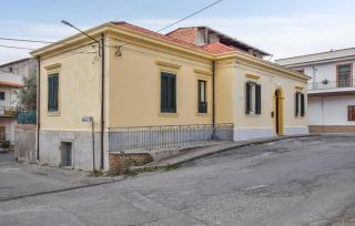 Lovely Home In Melito Di Porto Salvo - 5