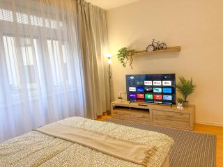 Charming Apartment by Museum and Wenceslas Square - Prague - 9