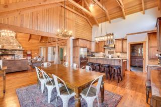 Wooded Cabin Mtn Views, Hot Tub and 2 Decks! - Sapphire - 6