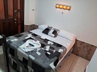 Hotel Kamelot Parque Central - Quetzaltenango - 5