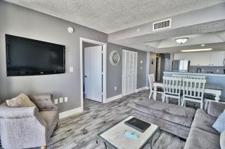 Newly Updated Camelot Resort Unit 409 - 4