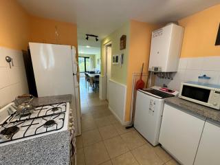 Amplio departamento cerca del centro en zona tranquila. Fosbery - 3