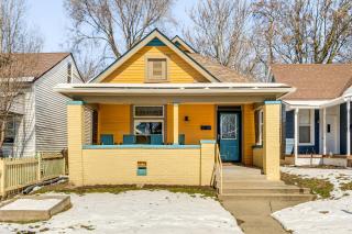 Retro-Inspired Indy Home Walk to Fountain Square! - Indianapolis - 8