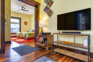 Retro-Inspired Indy Home Walk to Fountain Square! - 5