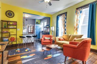 Retro-Inspired Indy Home Walk to Fountain Square! - Indianapolis - 4