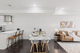 Elegant Urban Retreat in the Heart of Center City - Philadelphia - 3