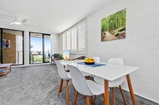 Bulcock Beach Beauty - Views to Bribie - Caloundra - 7