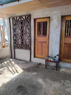 Reyana Beach House - Pinamalayan - 1