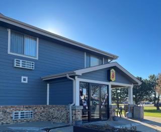 Super 8 by Wyndham Hastings - Hastings - 0
