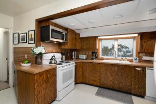 Beach Bungalow - Manzanita - 1