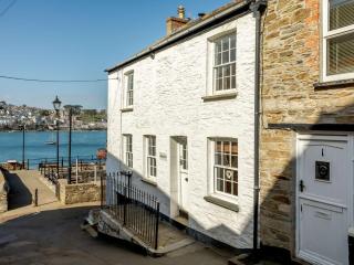 2 bed in Polruan PC013 - 0