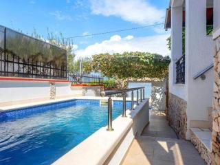 Seaside family friendly house with a swimming pool Slatine, Ciovo - 22427 - Slatine - 5