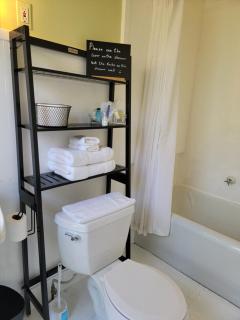 The Kings Throne Inn and Guest House - 6