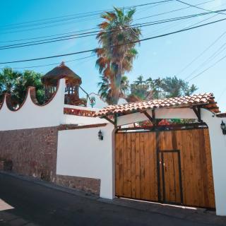 Hill House Mazatlan - Bed & Breakfast - 6