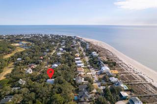 Chasing Waves Luxury Edisto Home 3 mins to Beach - Edisto Island - 8