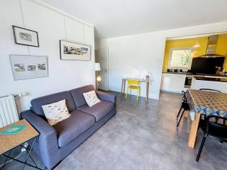 Appartement moderne centre-ville, 600m plage, résidence sécurisée, parking - FR-1-361-368 - Granville - 6
