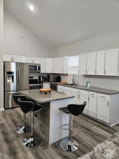 New 3BD Home Near Downtown Indy - Indianápolis - 1
