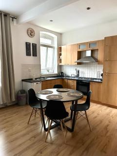 Hidden Apartment in the Old Town under the Castle - Bratislava - 5
