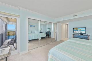 Ocean Harbor 1405B - Fort Myers Beach - 1
